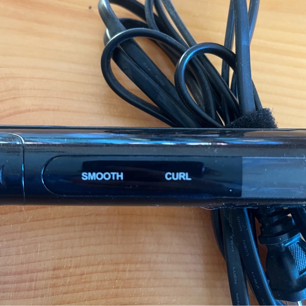 CHI Gold & Black ion Ceramic dual hair iron curl and Straightener - Picture 4 of 5